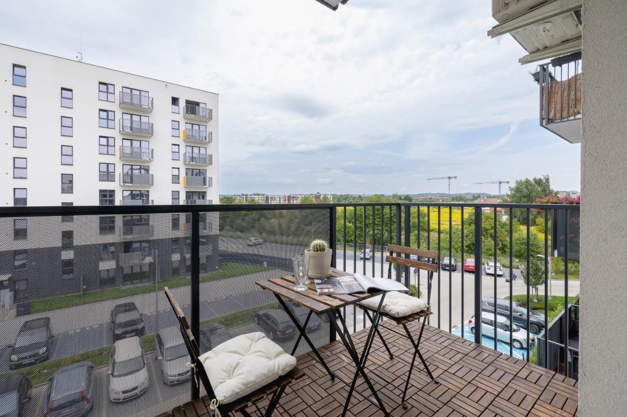Vetulaniego Apartment With Air Conditioning & Parking By Renters Prestige Krasków Eksteriør bilde